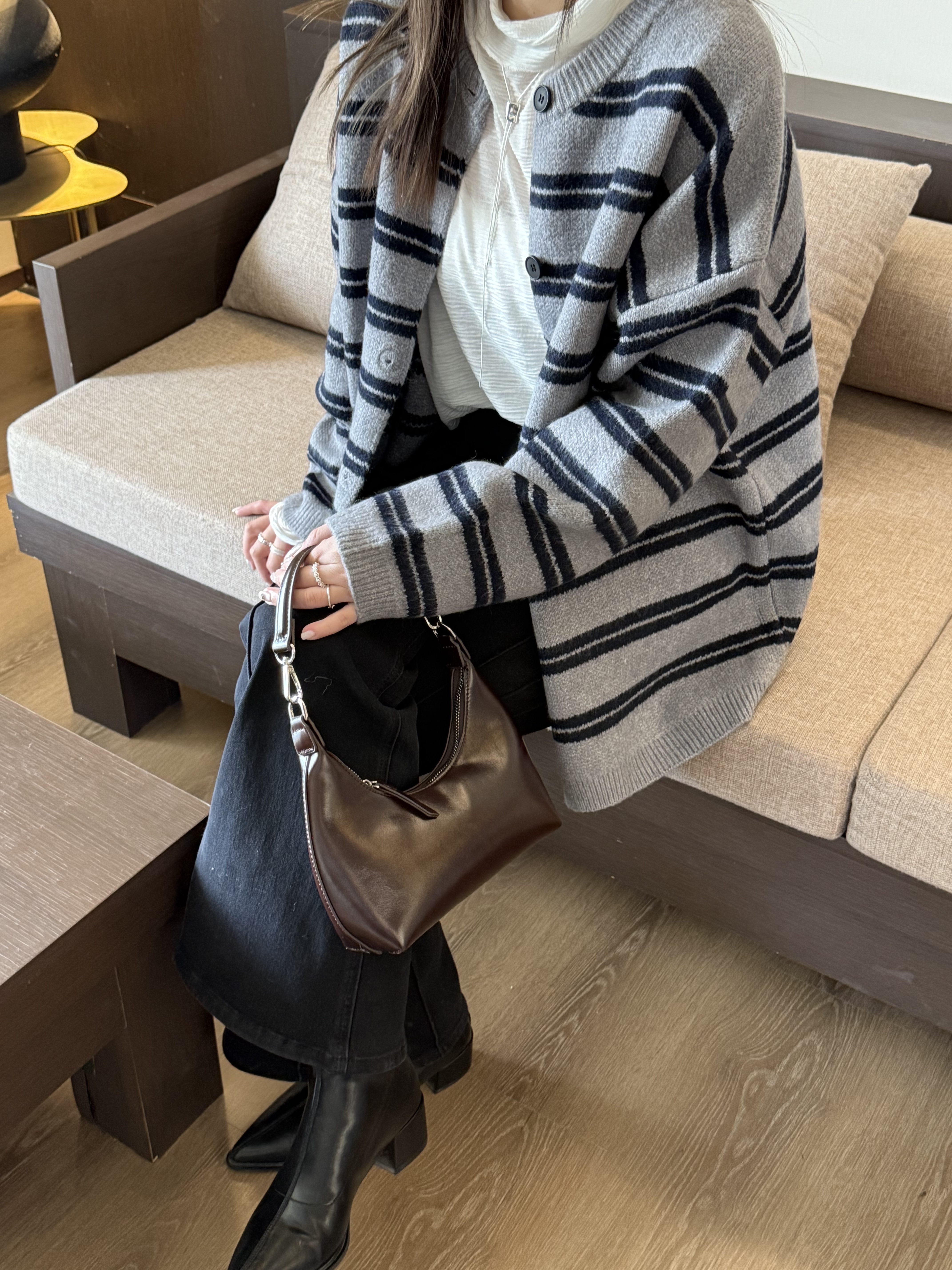 大版條紋排釦外套