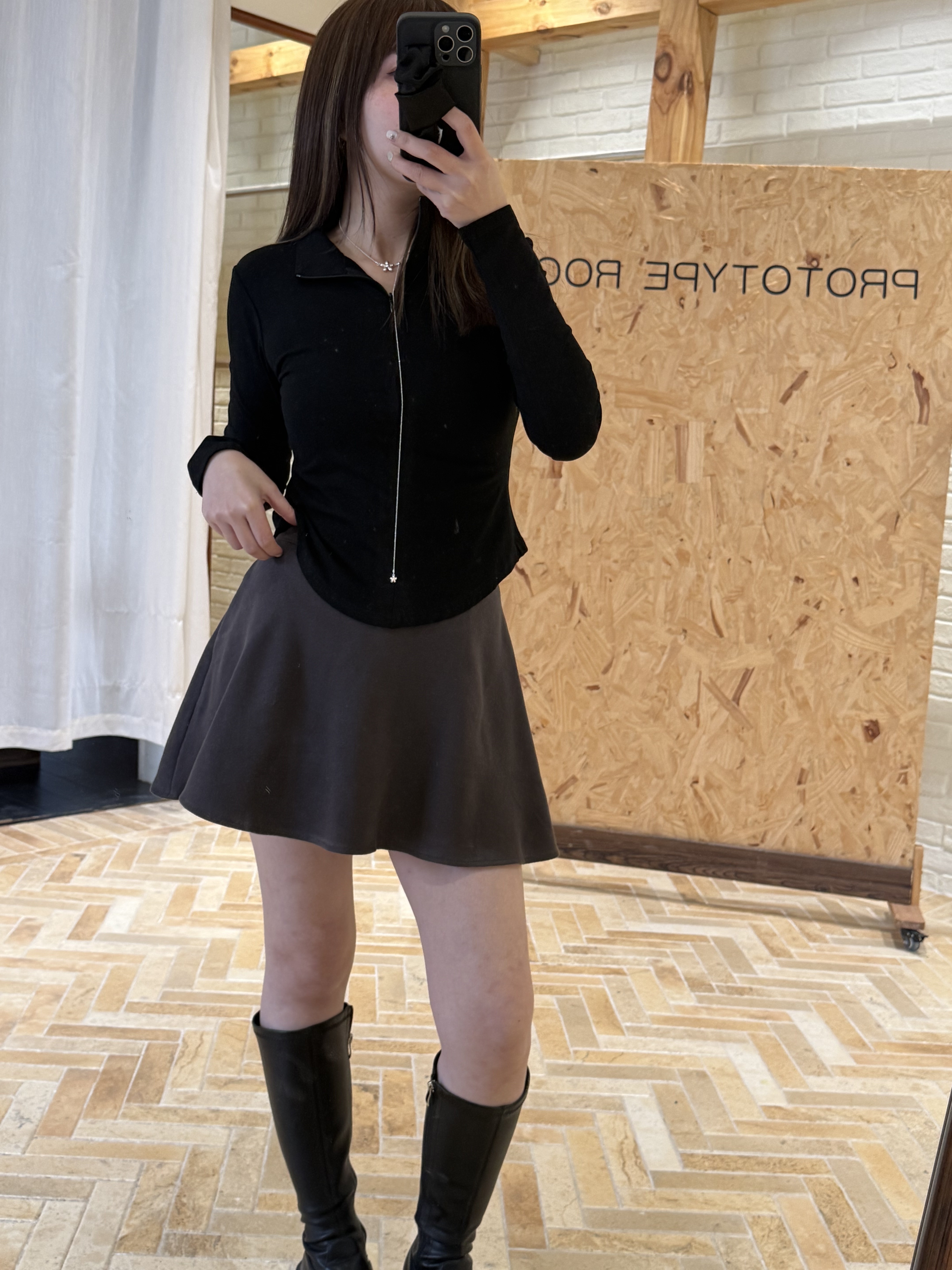 翻領拉鍊修身上衣