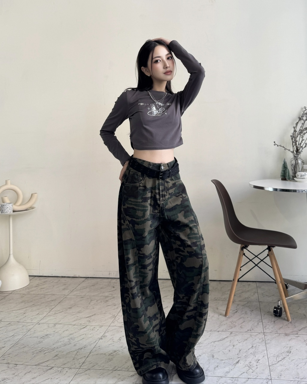 超修飾腿型迷彩彎刀褲—8118