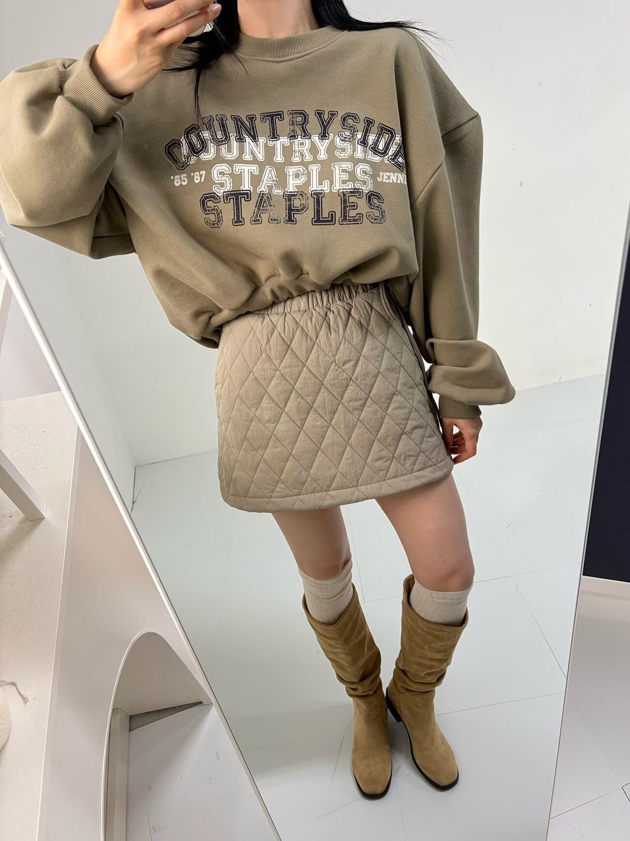 造型短版落肩刷毛衛衣