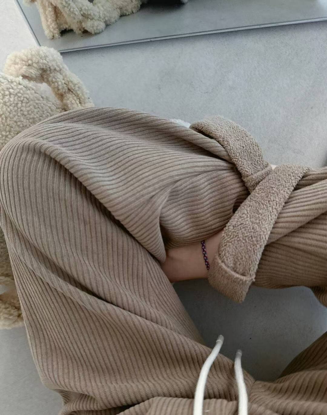 抽繩羊毛坑條褲