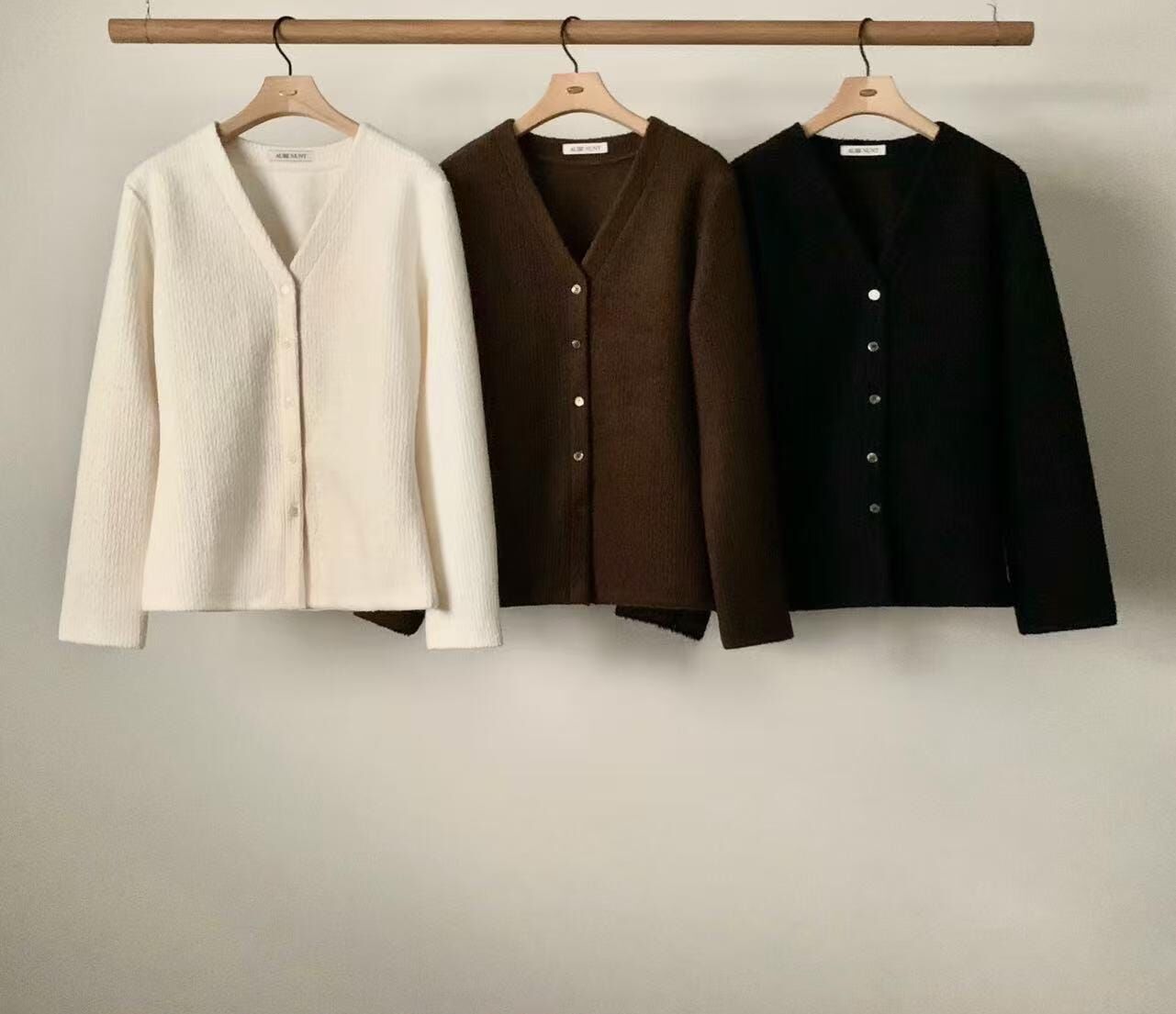 AU5307 坑紋收腰外套