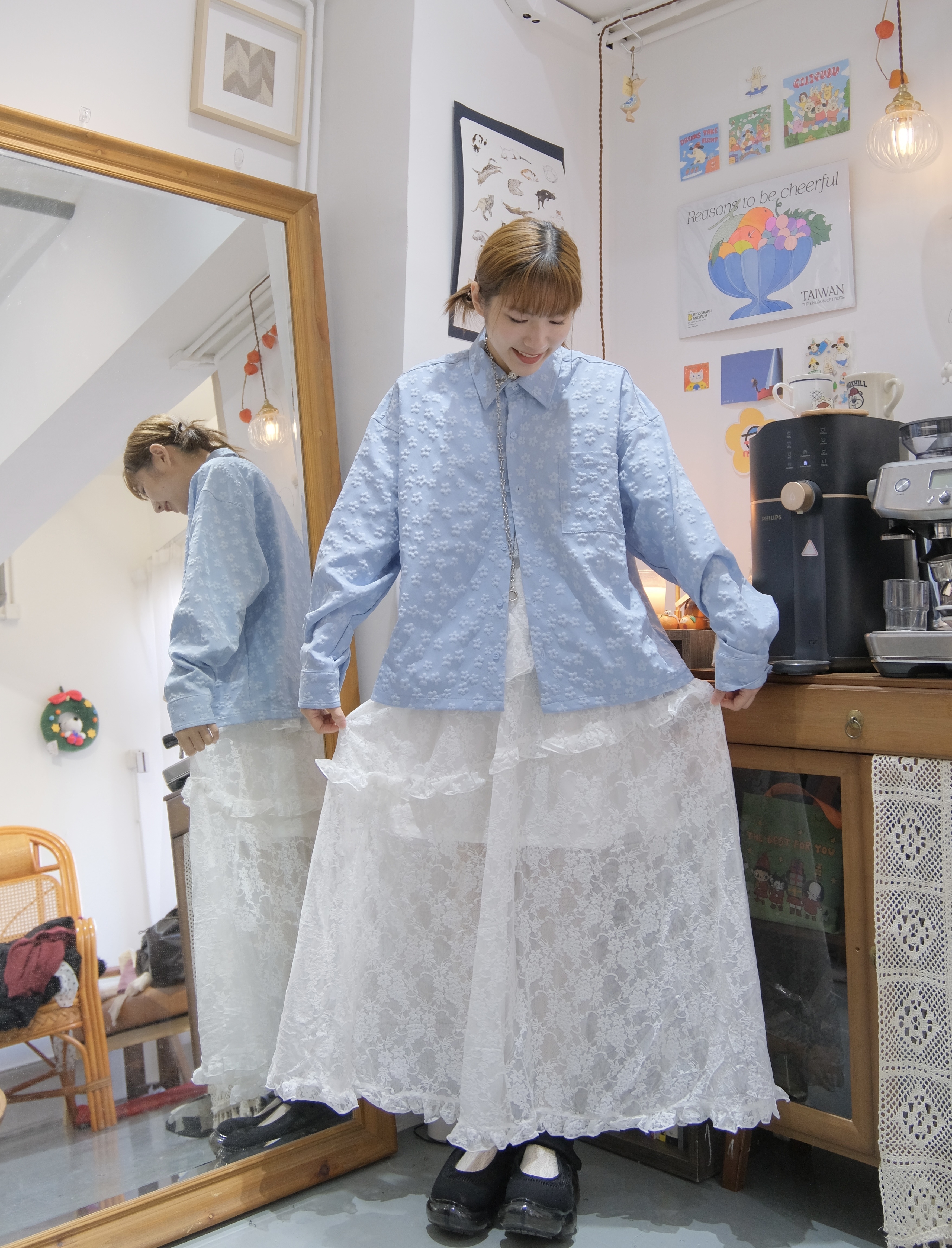 立體花短款恤衫