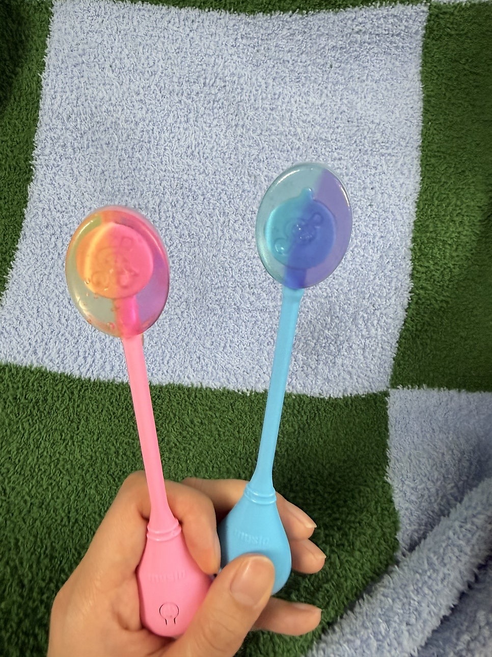 【預購】韓國 CU 骨傳導棒棒糖 Idol Music Candy K-POP 音樂 棒棒糖 糖果盲盒