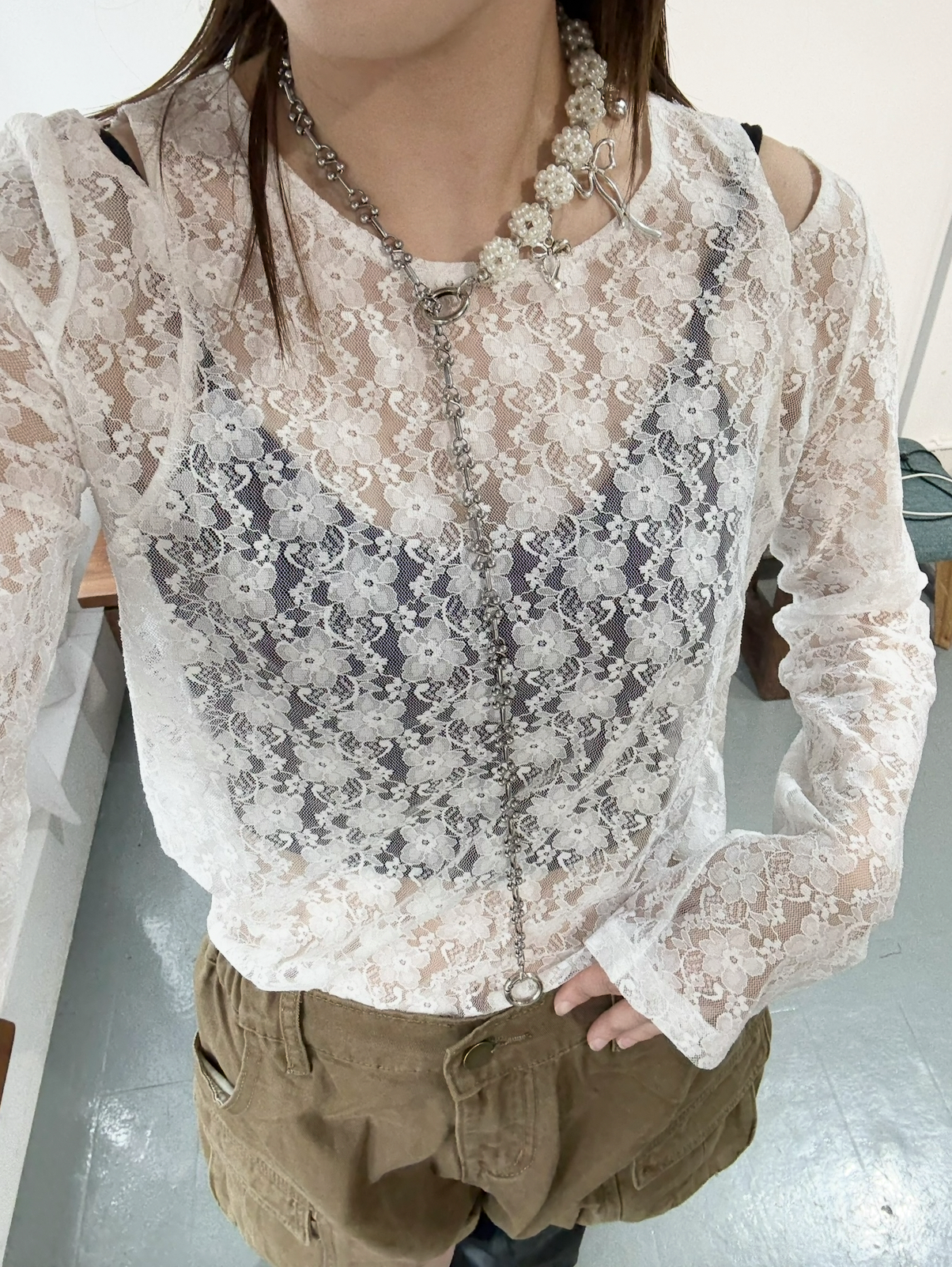 [現貨]Vol.139 lace雙洞洞top