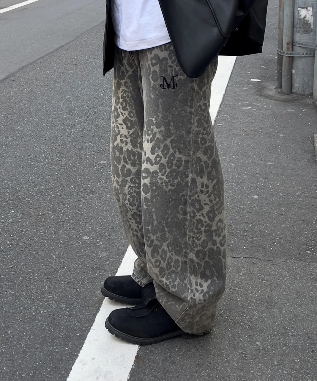 韓國限定🇰🇷 MUCENT DITT SNAP BUTTON LEOPARD WIDE PANTS 豹紋 水洗 刷舊 寬褲 闊腿褲 牛仔褲 長褲 男女 / 預購