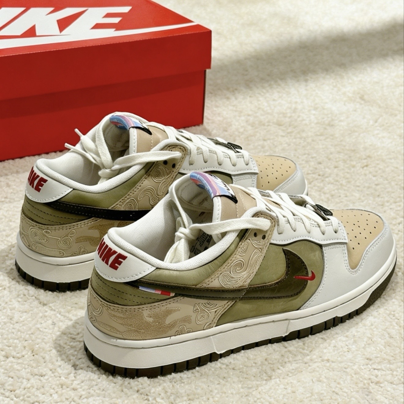 NIKE DUNK LOW "CNY" 馬年 2026限定 刺繡 麂皮 低筒 男鞋 IQ1118-220