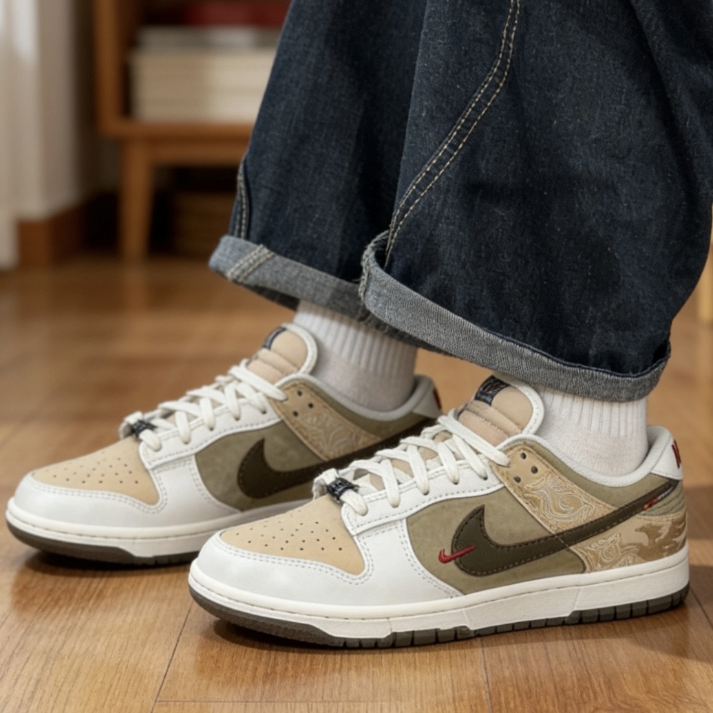 NIKE DUNK LOW "CNY" 馬年 2026限定 刺繡 麂皮 低筒 男鞋 IQ1118-220