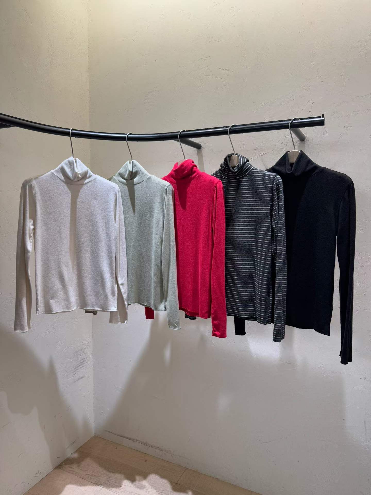 WJ5304 高領內搭上衣