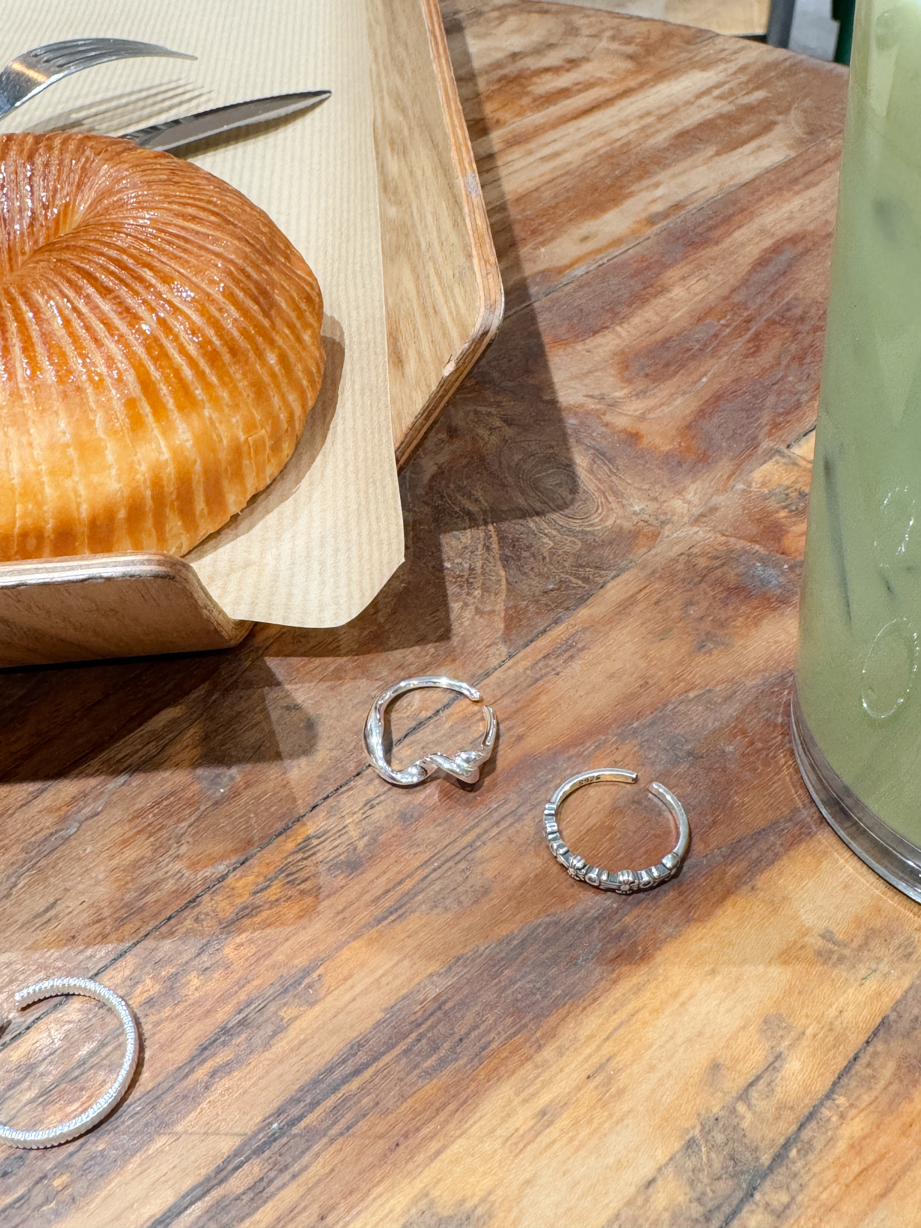 925扭扭開口介指