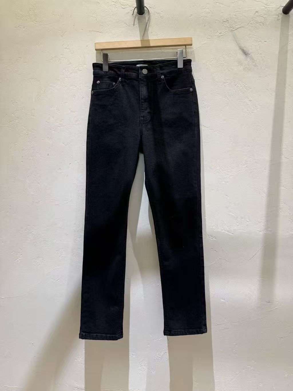 WJ5308 黑色貼腳牛仔褲