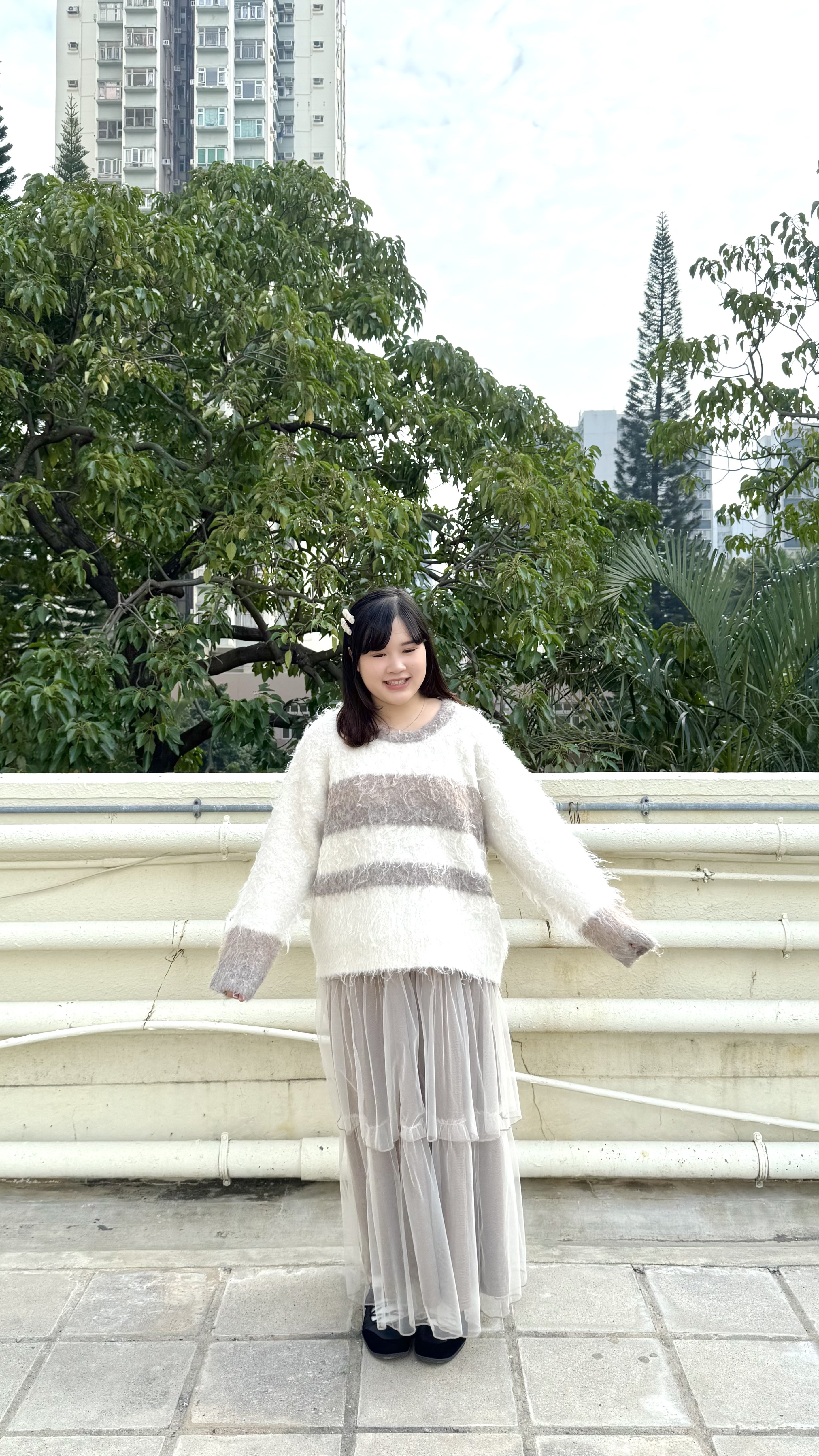 拼色間紋圓領飛毛冷衫