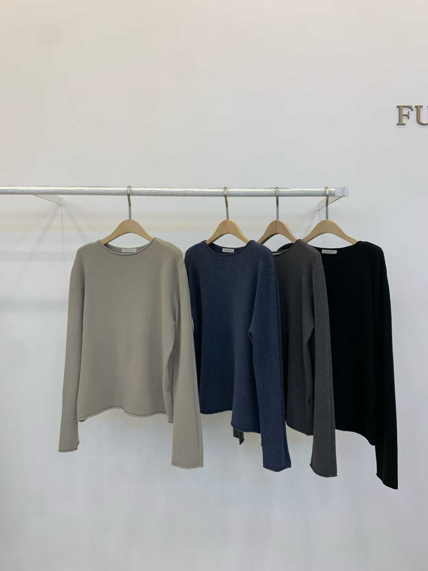 FP5314 捲邊圓領羊毛上衣