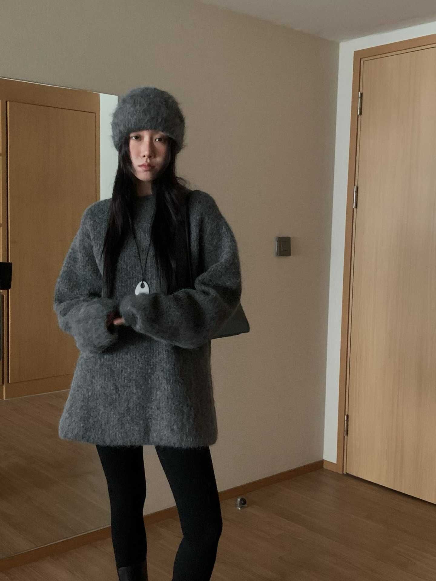 *WJ 終極特價* WJ5325 馬海毛毛茸感圓領冷衫