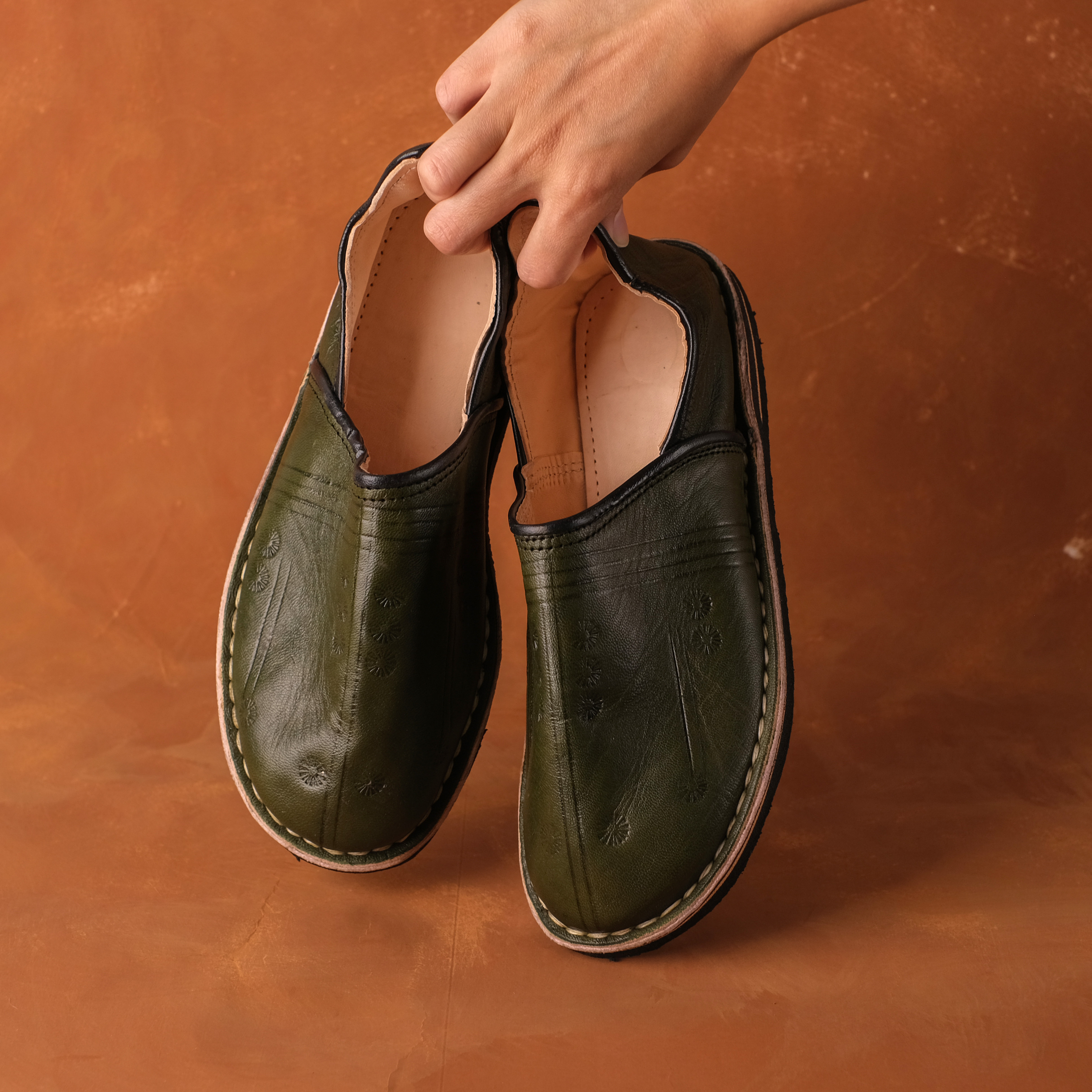 柏柏手工鞋 ｜橄欖綠 - 圓｜外出款｜摩洛哥