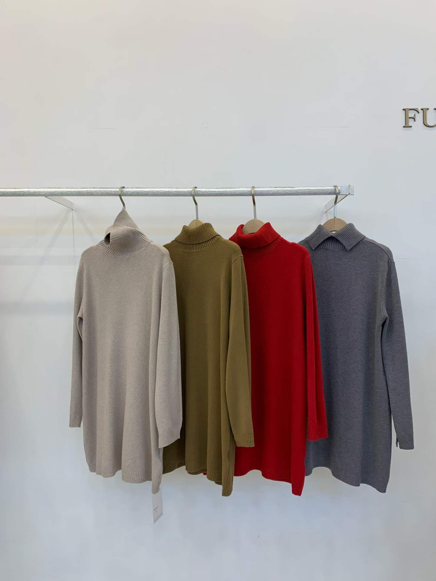 FP5328 翻領長袖羊毛洋裝