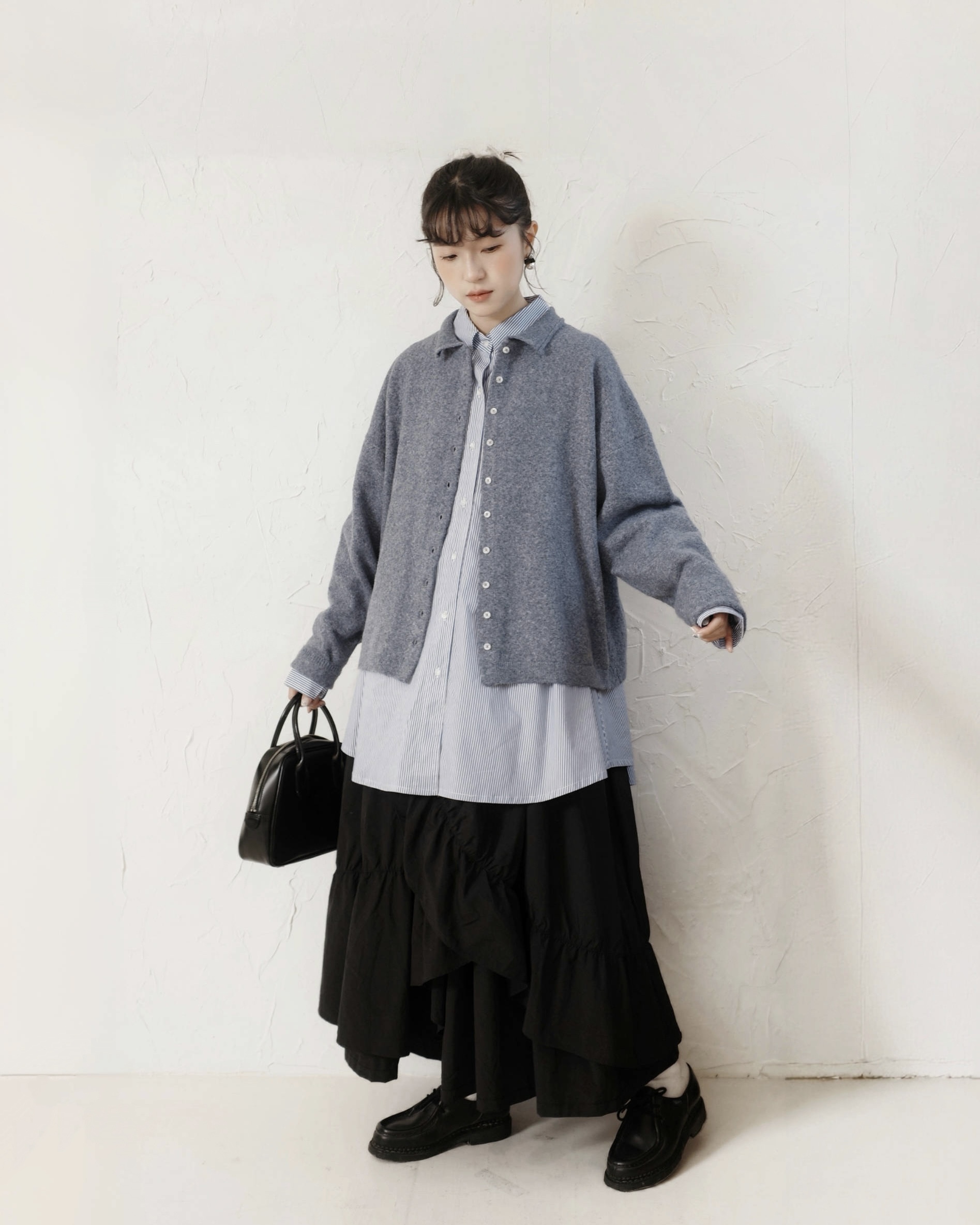 【 Kiki.co made 】Fluffy wool cardigan - Denim Blue