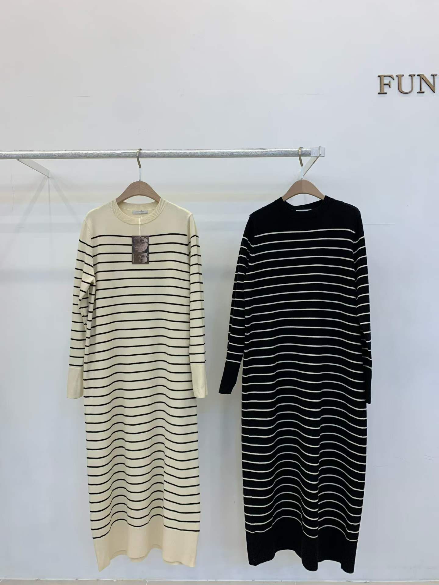 FP5329 圓領條紋羊毛洋裝