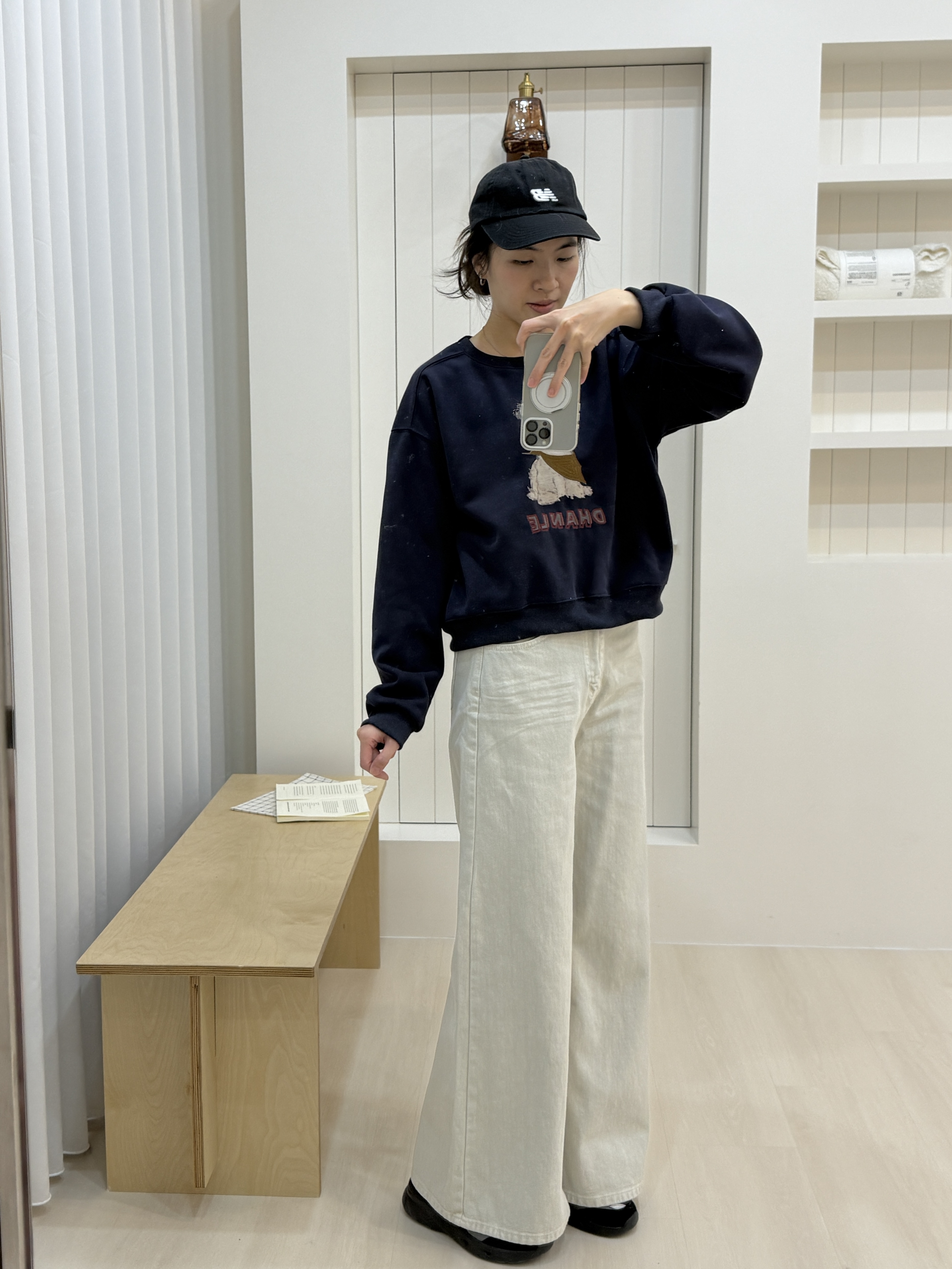 水洗微喇叭牛仔褲*2色