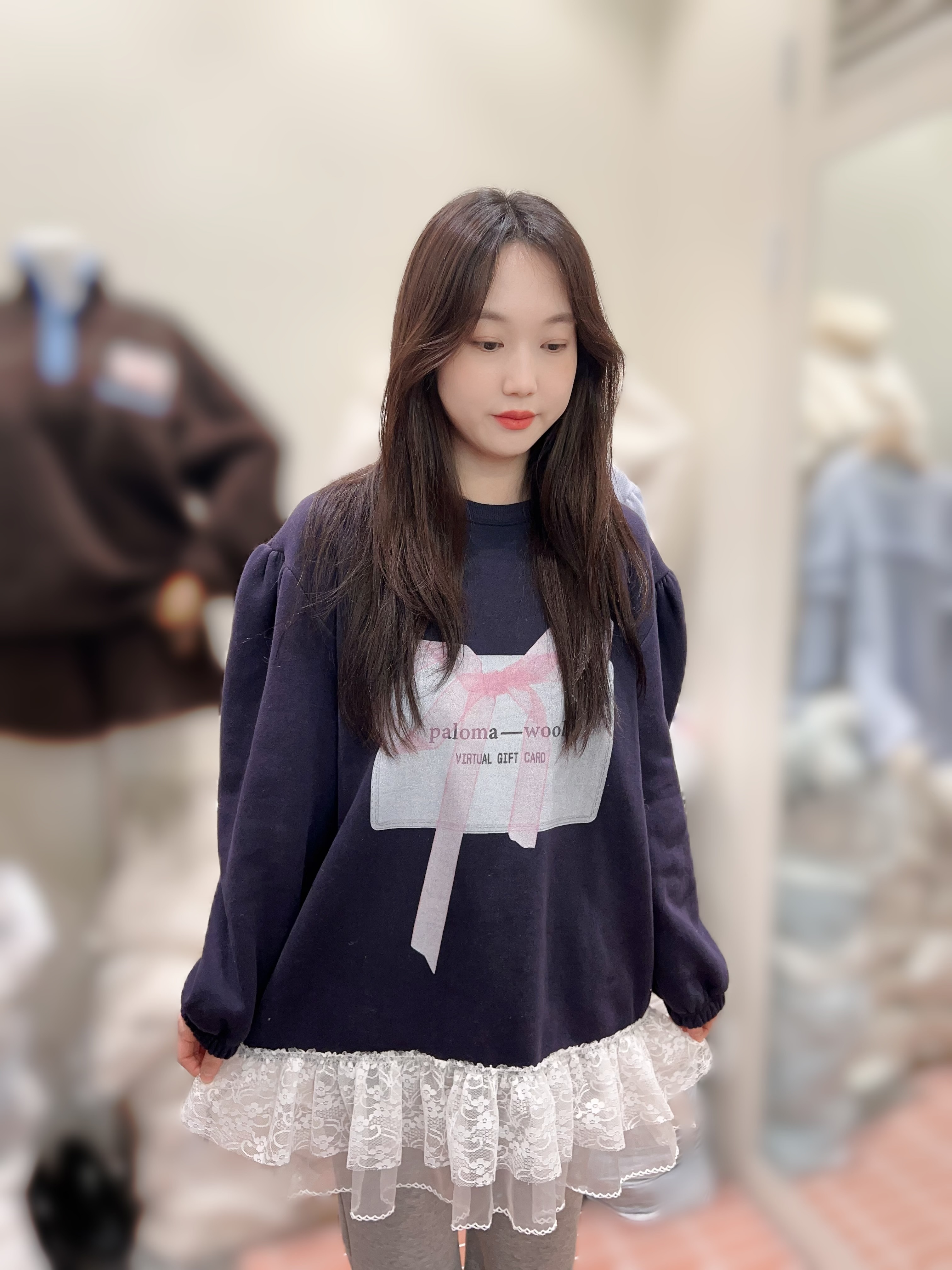 BE48   蝴蝶結LACE   胸46 長27  hip 48 $549 (一口價)