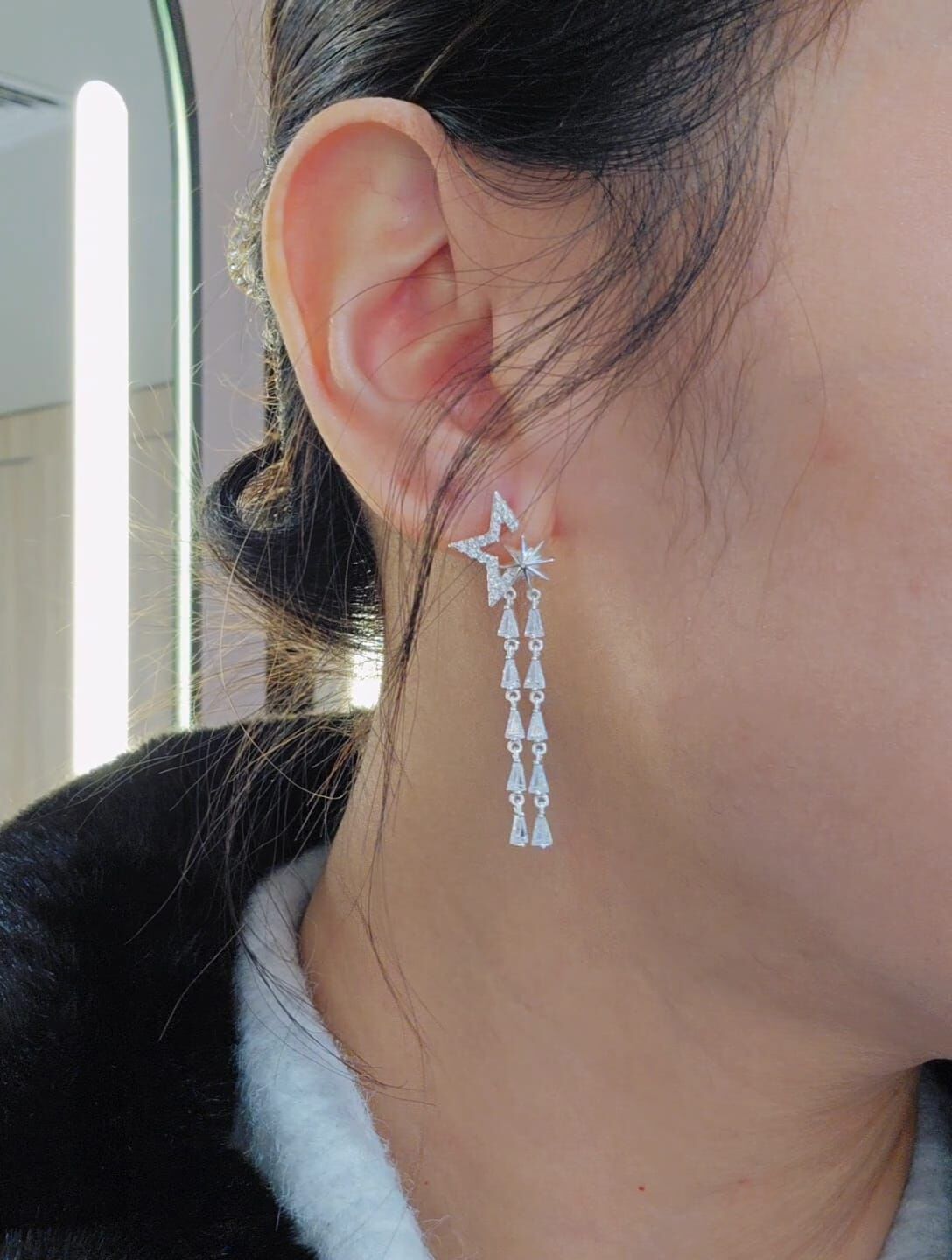 英國代購 (獨立訂單)-DYADEMA Sterling Silver Half Star Embellished Drop&nbsp;Earrings Made in italy