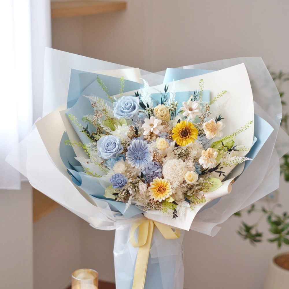 有太陽的日子永生玫瑰花束 / 藍天 (XL)