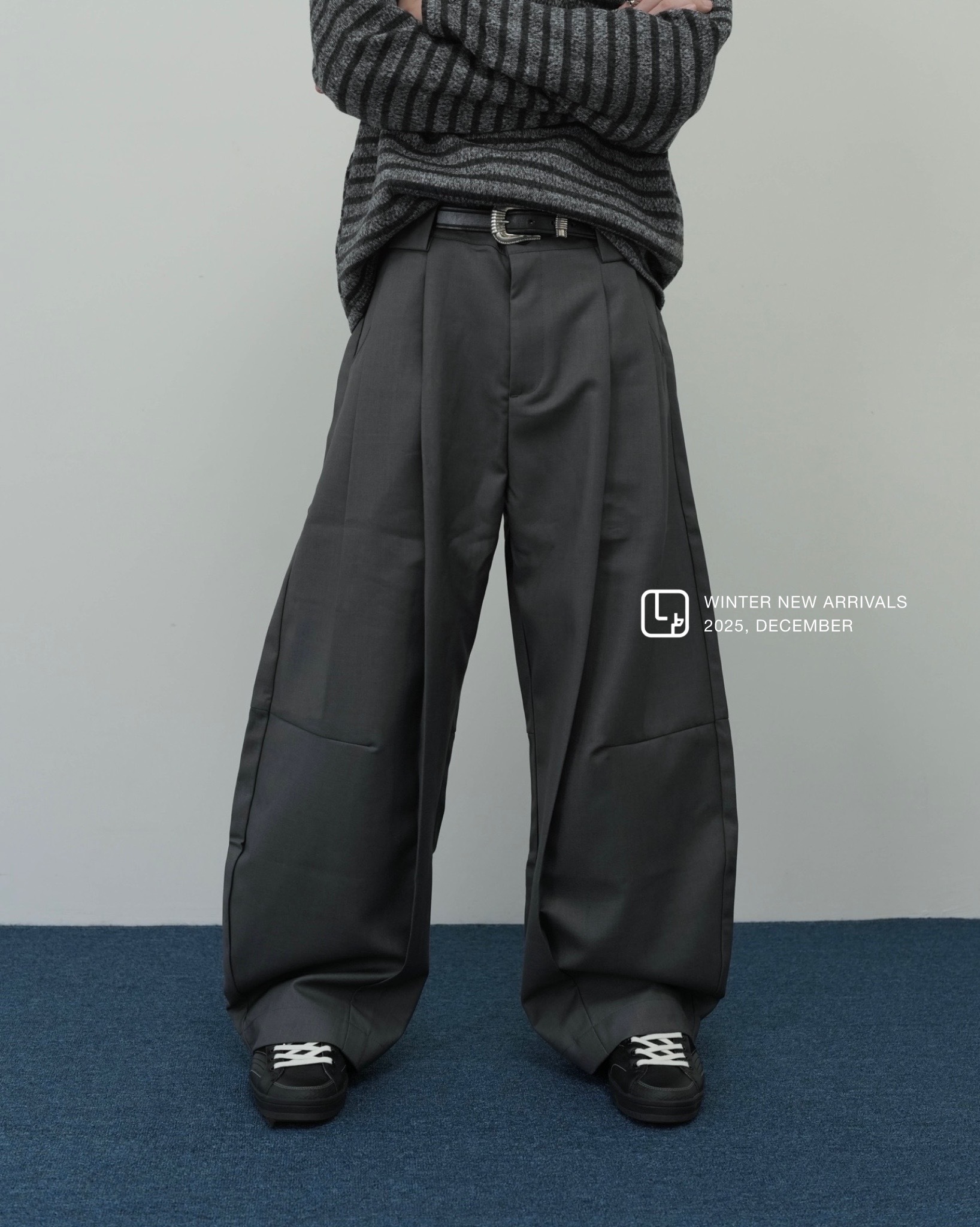 XIN SELECT 雙褶 剪裁 西裝 彎刀 長褲 兩色 CK6680