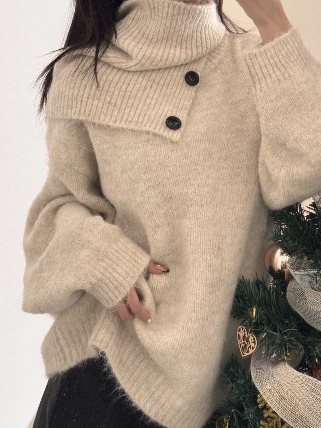 <25DEC韓國女裝> DC05 軟綿針織毛衣 附設計款圍脖 兩色