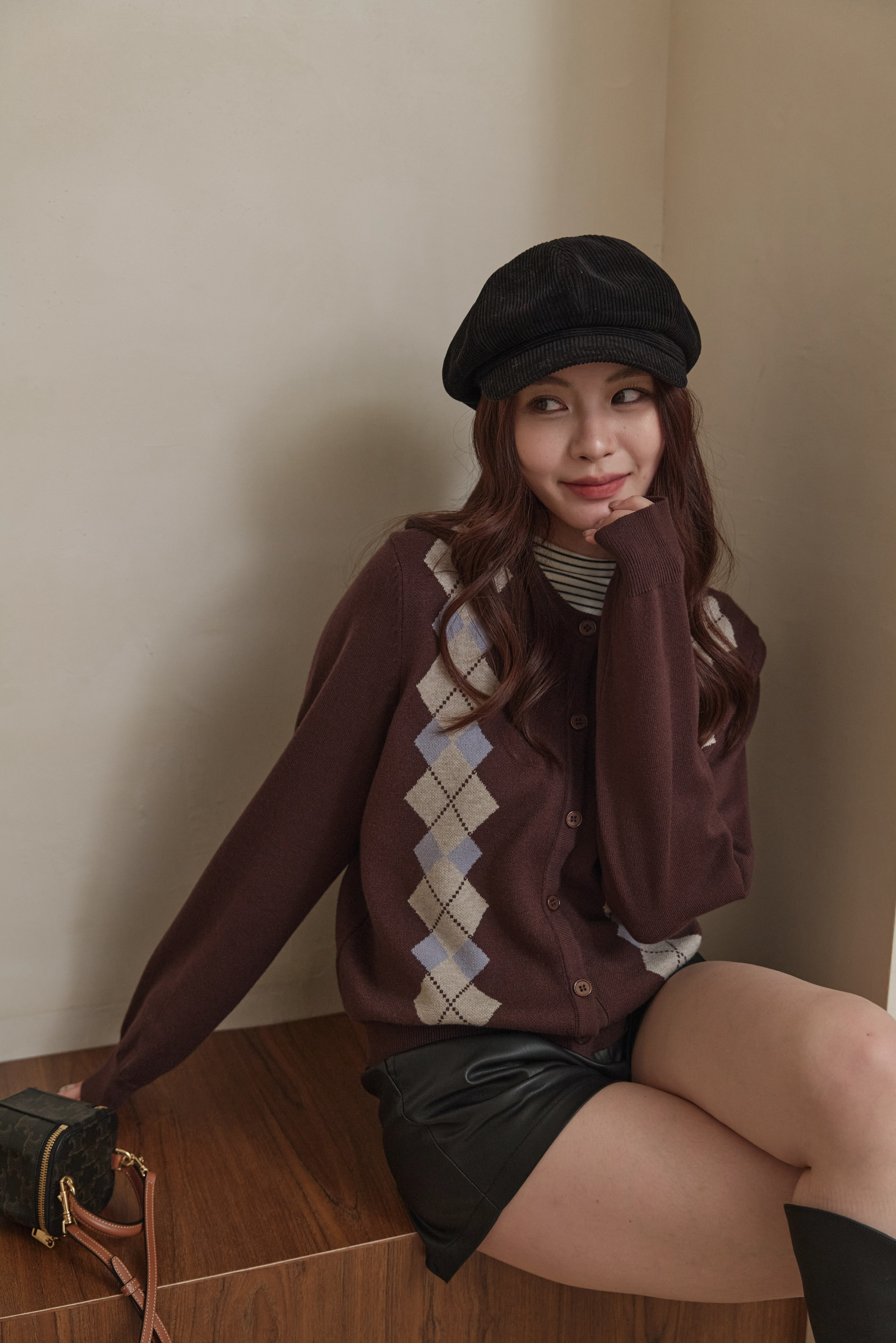 Gmade/英倫拼色菱格針織開襟外套-暖咖霧藍