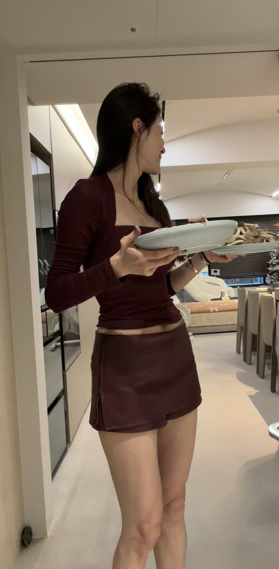 皮質側拉鍊造型褲裙