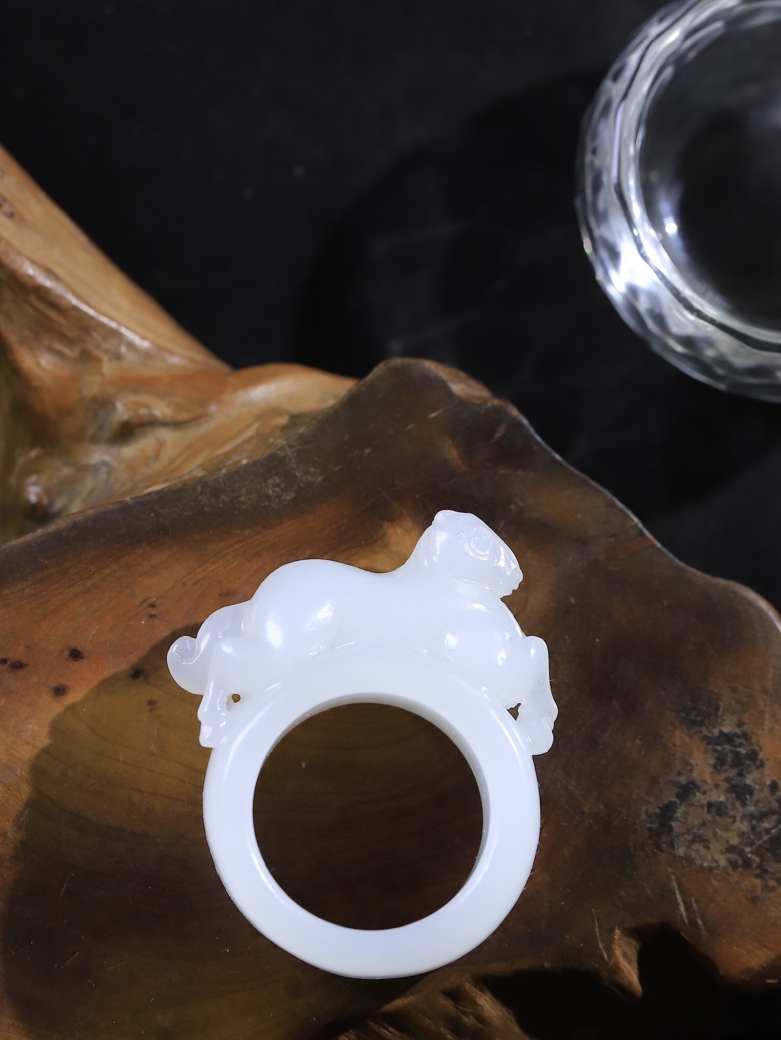 126153 和田玉白玉馬到成功扳指