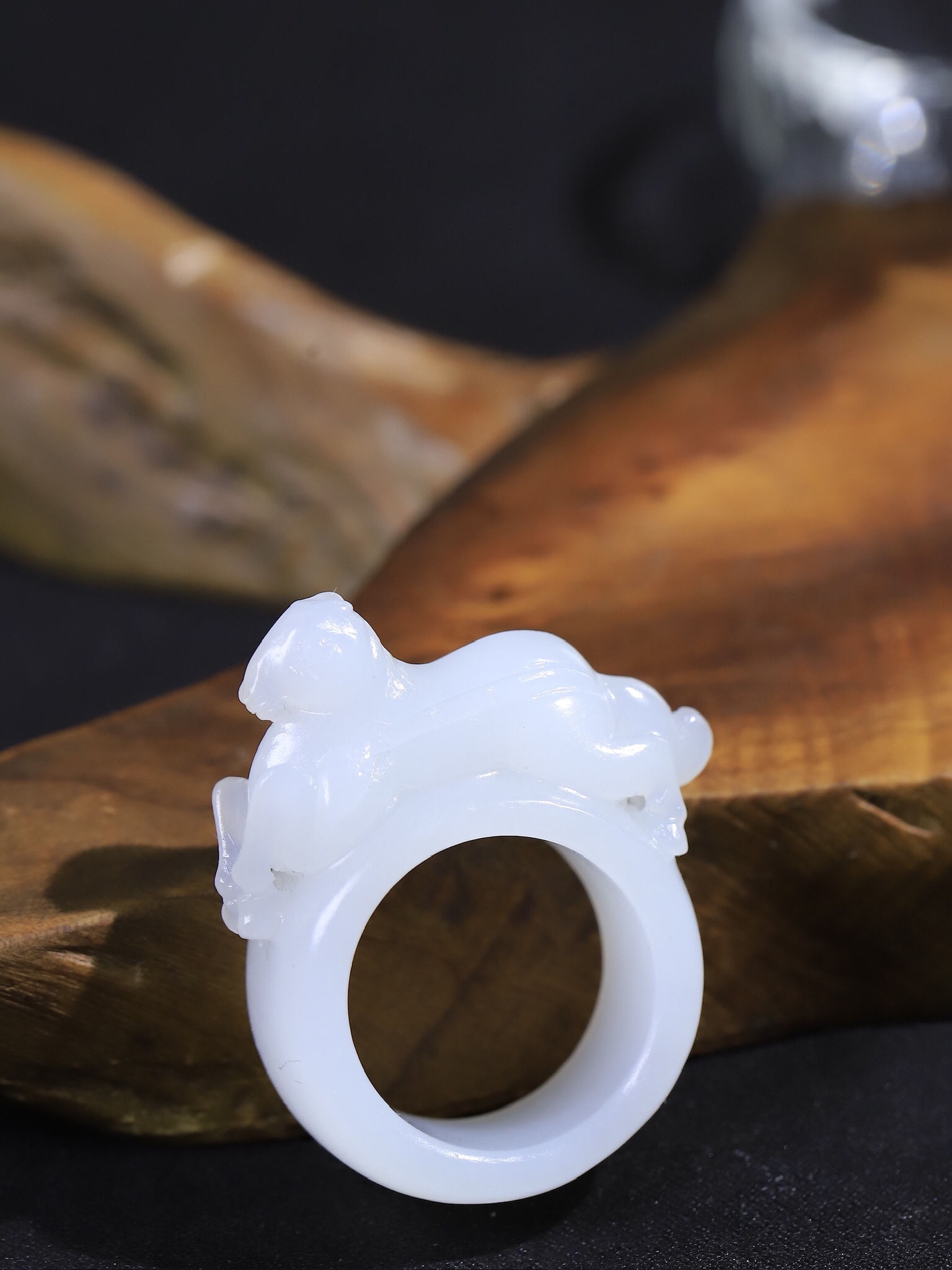 126153 和田玉白玉馬到成功扳指