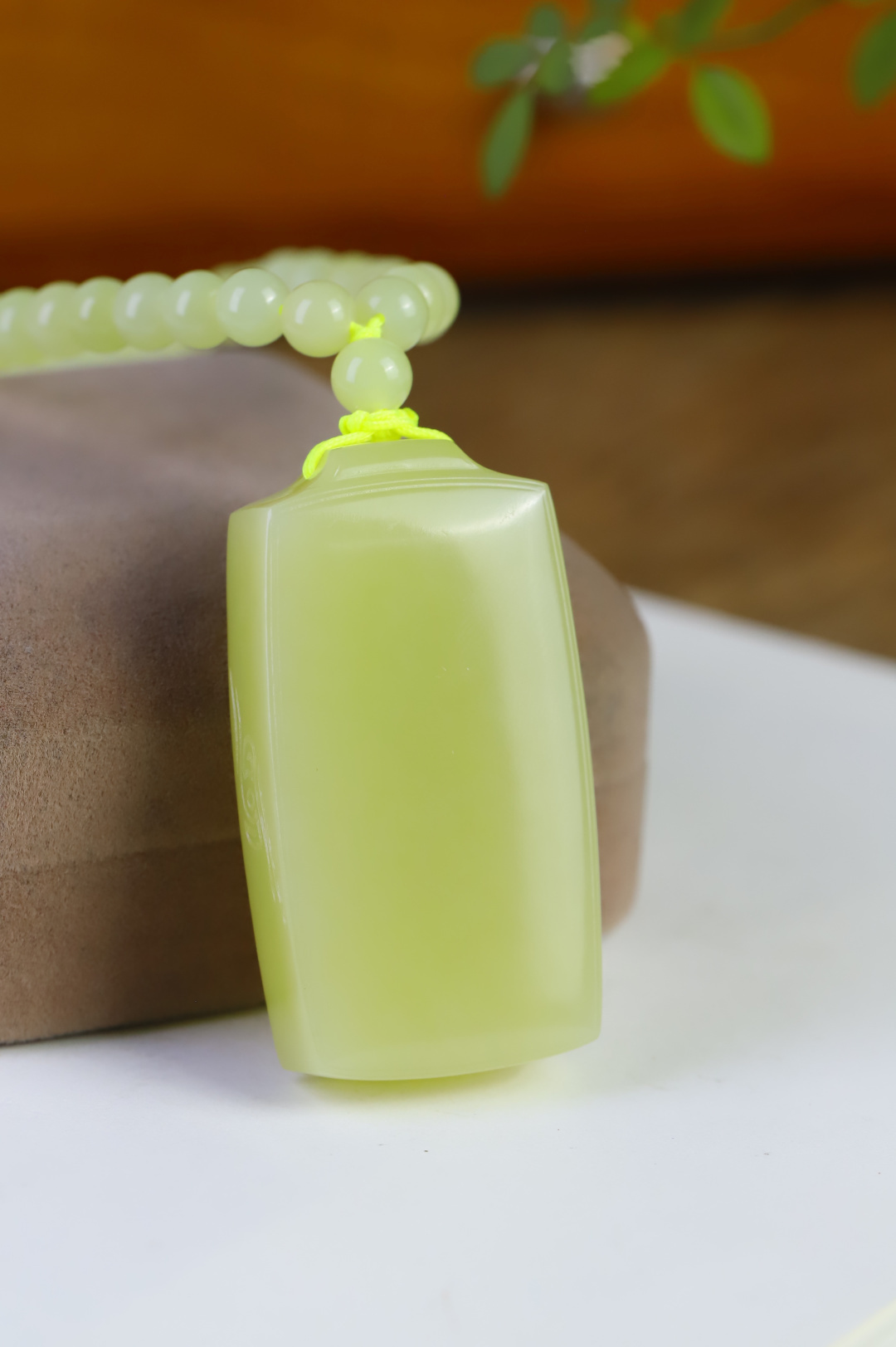 和田玉若羌黃口平安無事牌一體鏈 (項鏈直徑 6mm),天然和田玉軟玉