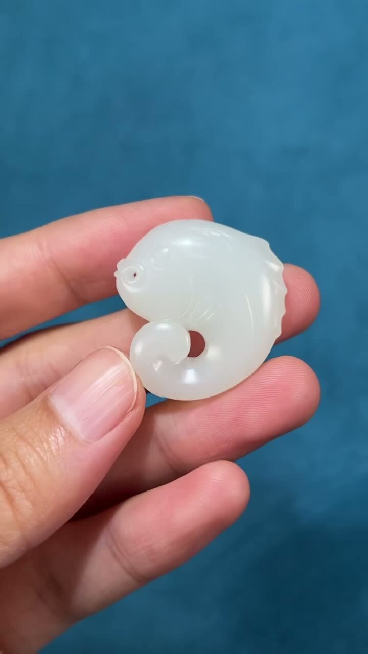 126237 和田玉小魚