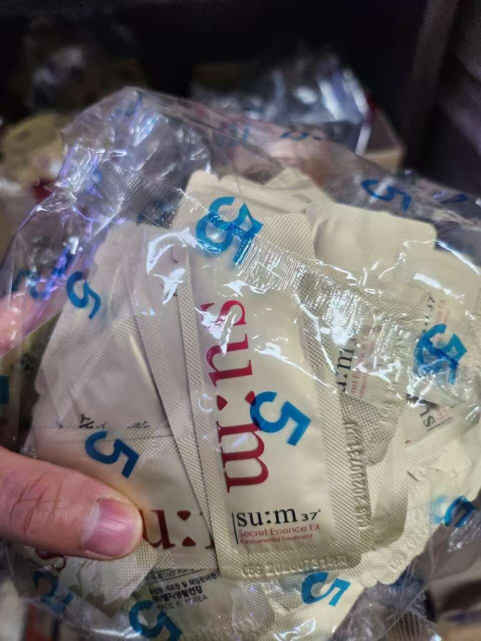 【直播】LL121511 SU:M37° 呼吸魔法精華 (120小片)