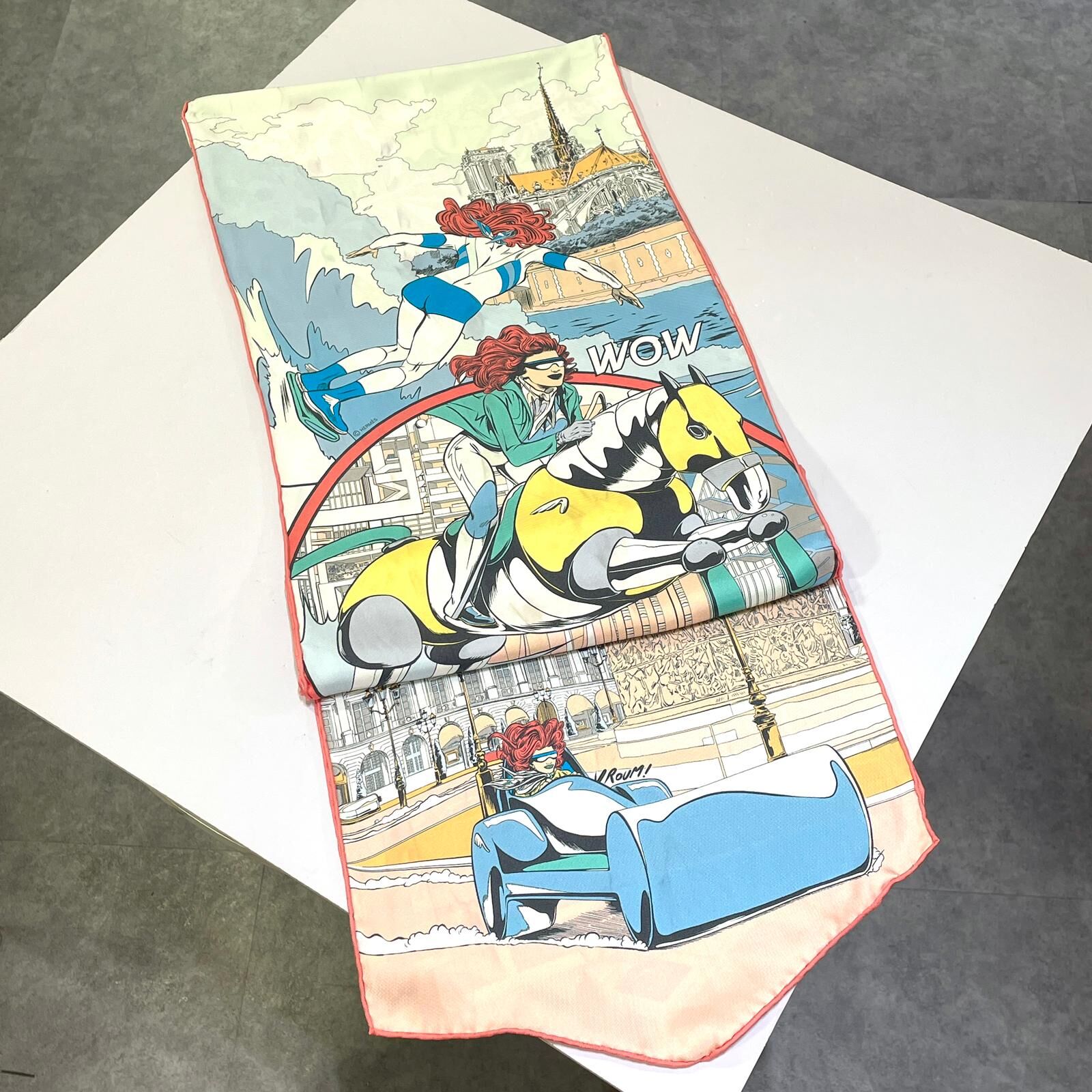 95%NEW二手HERMES絲巾TWILL 30x180cm 粉邊長絲巾 H103874S Le Premier Chant #MAXI TWILLY #香榭站正品