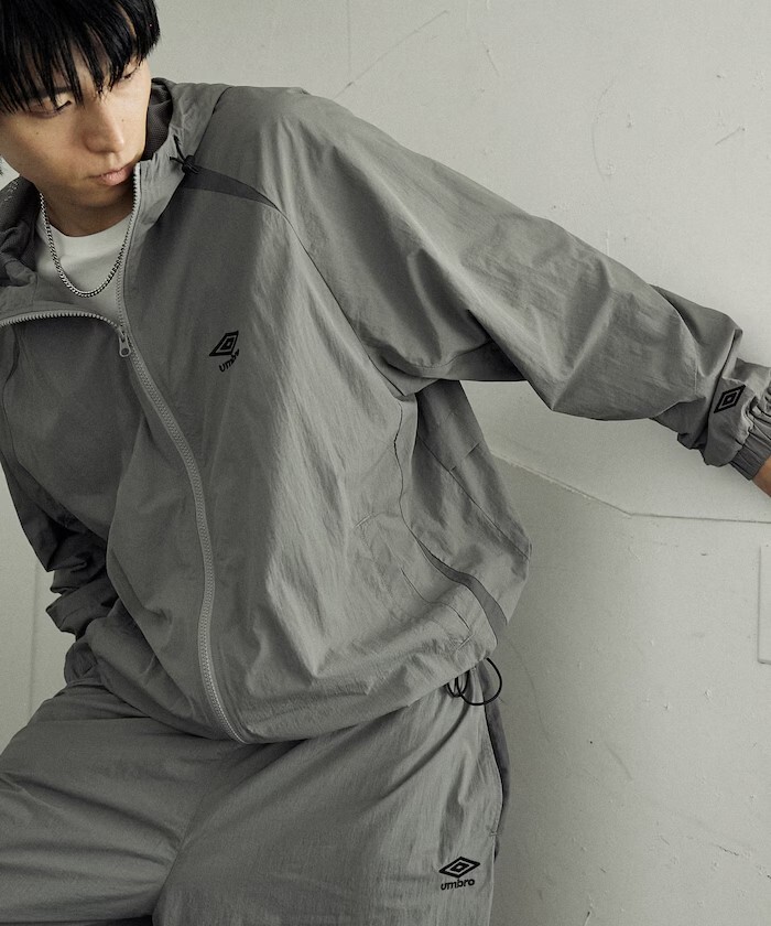 "代購Dec" UMBRO TECH NYLON HOODIE 尼龍連帽上衣