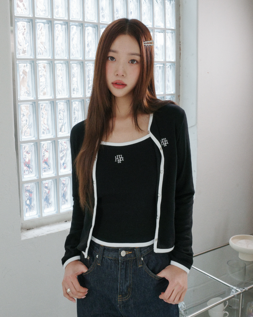 韓國🇰🇷連線 Muah Muah 滾邊撞色針織開襟衫套裝 兩件套 刺繡 無袖小背心 開襟衫 針織衫 長袖 3色 (任買兩件711免運)/預購