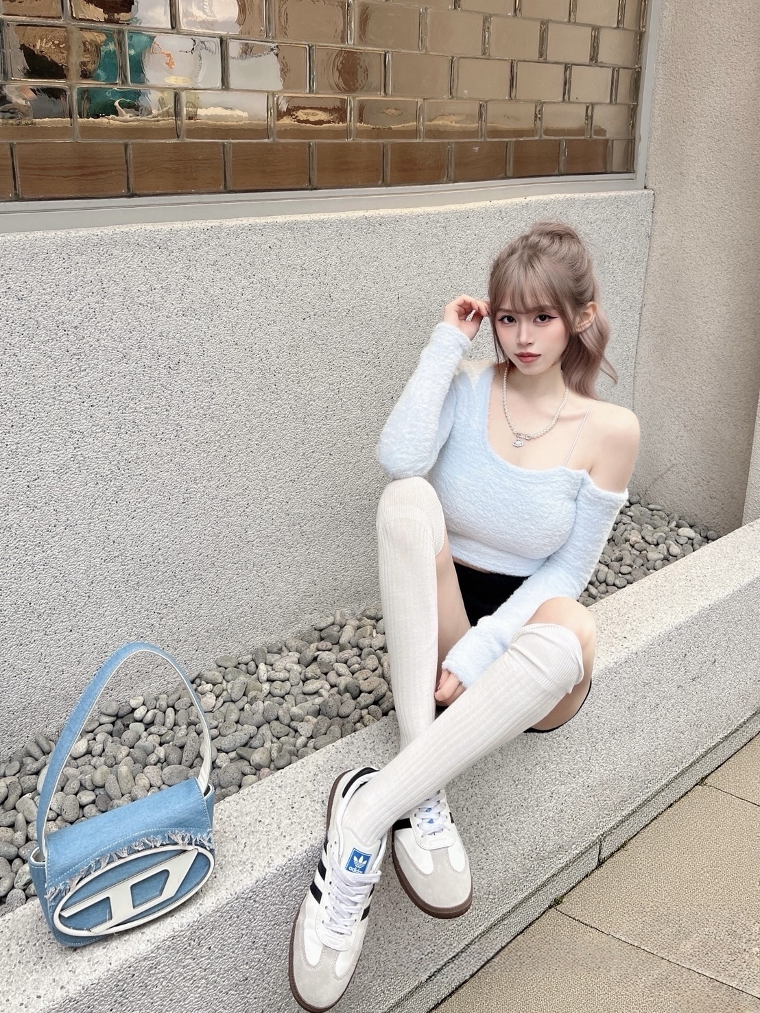 🇹🇼 絨羽夢境| 水貂毛單邊彈性細肩上衣