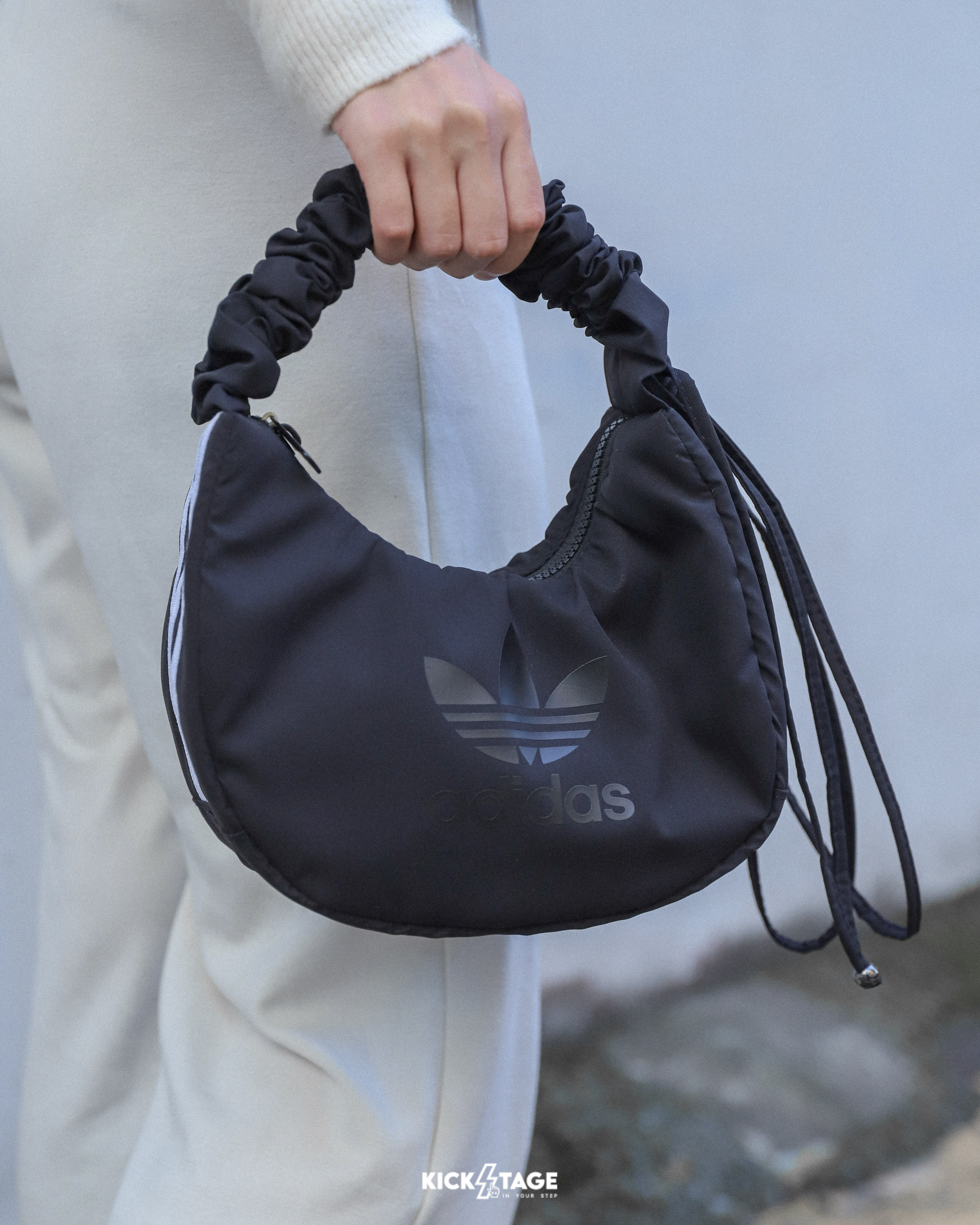ADIDAS SHLDR BAG 黑色 三葉草 皺褶 雲朵包 斜背包 肩背包【JP0145/JP0144】