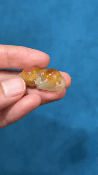 126242 和田玉籽料貔貅