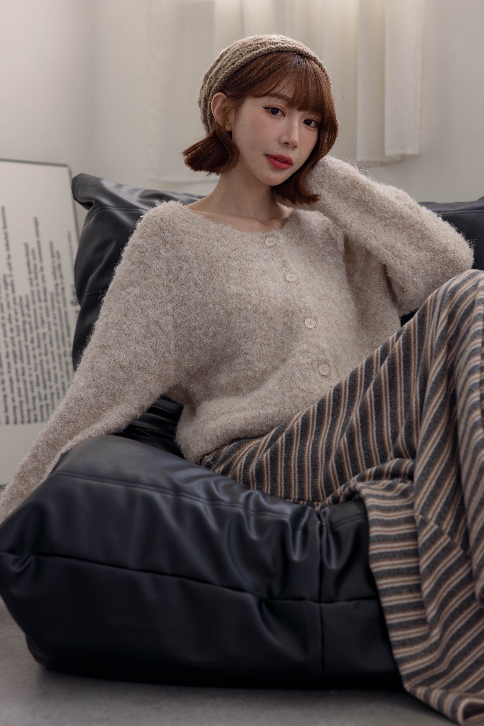 （現貨）#AG35 軟糯糯Ｖ領小外套(淺灰/深灰/米白/燕麥)