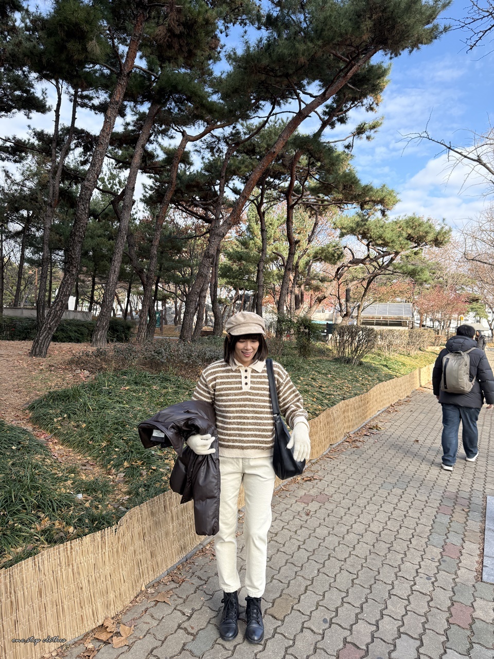 正韓俐落polo橫條毛衣 (米白)