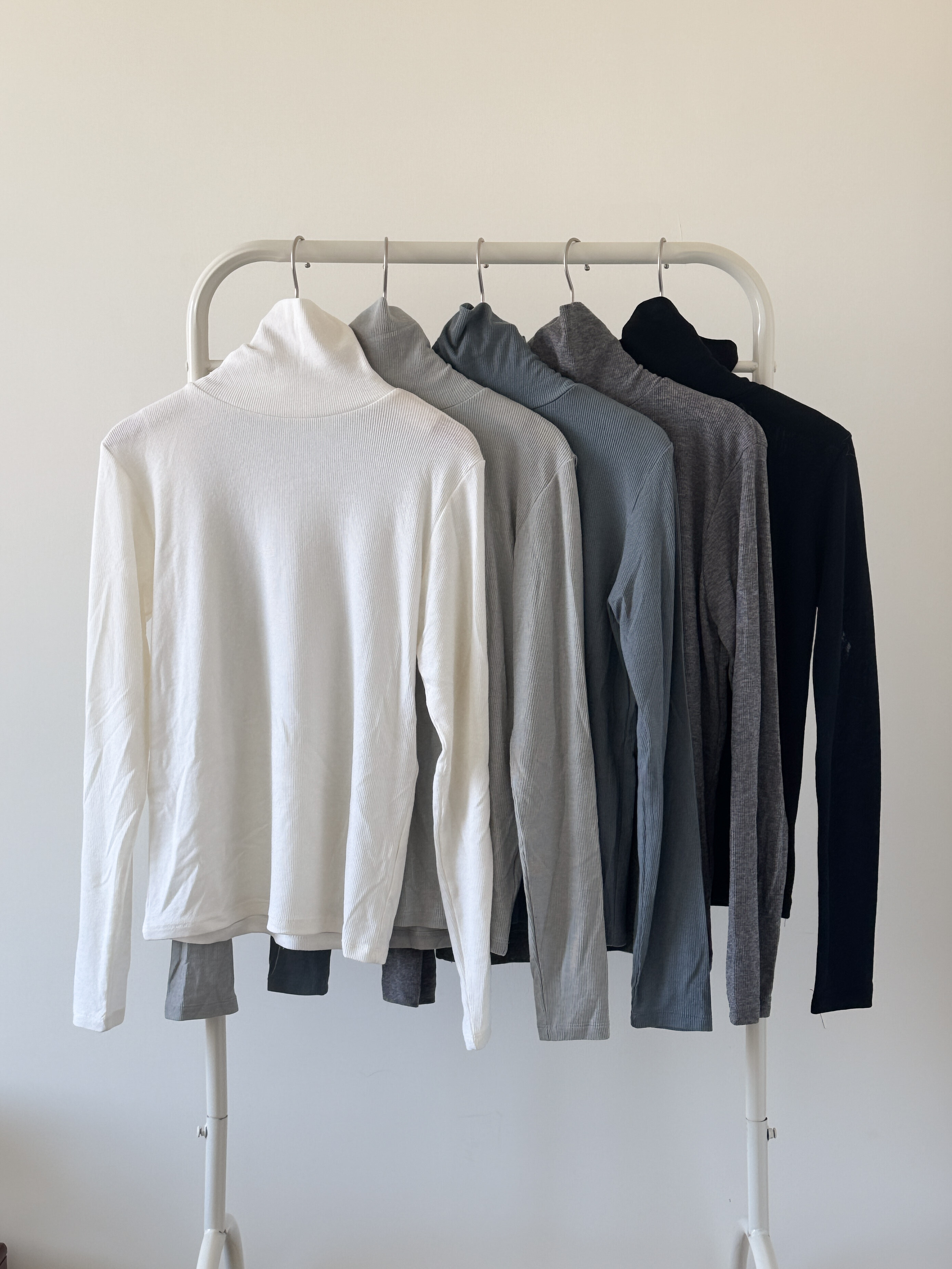 Comeback款//超親膚墜感高領Tee