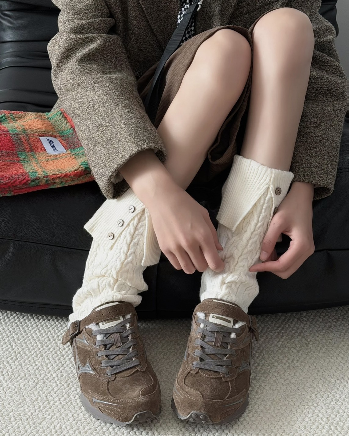 <聖誕節限定>Mizuno 美津濃 Lg 60s Slipper 復古 毛毛拖 羊羔毛 深棕 禮盒組