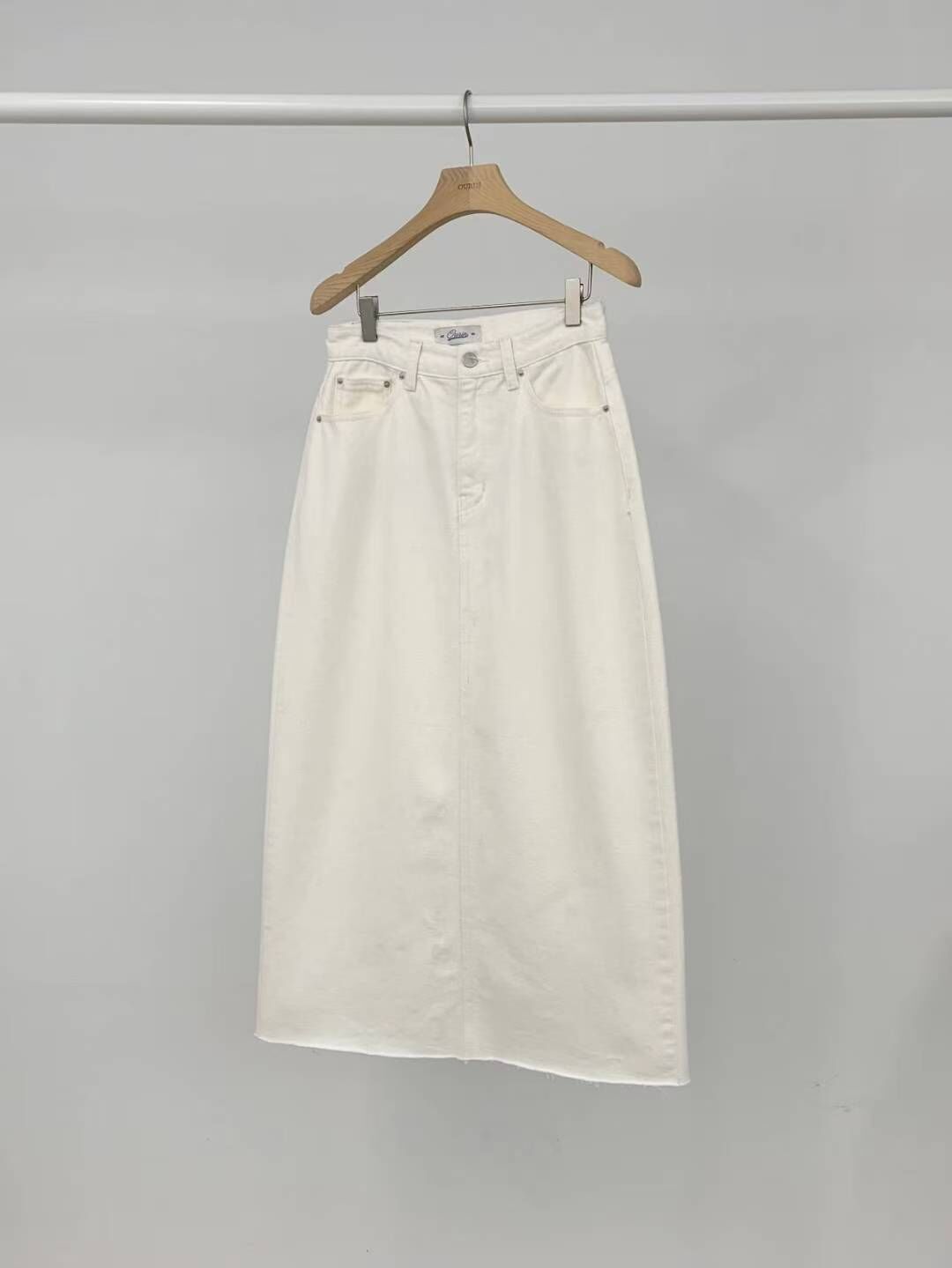 OU5326 純白直筒牛仔裙