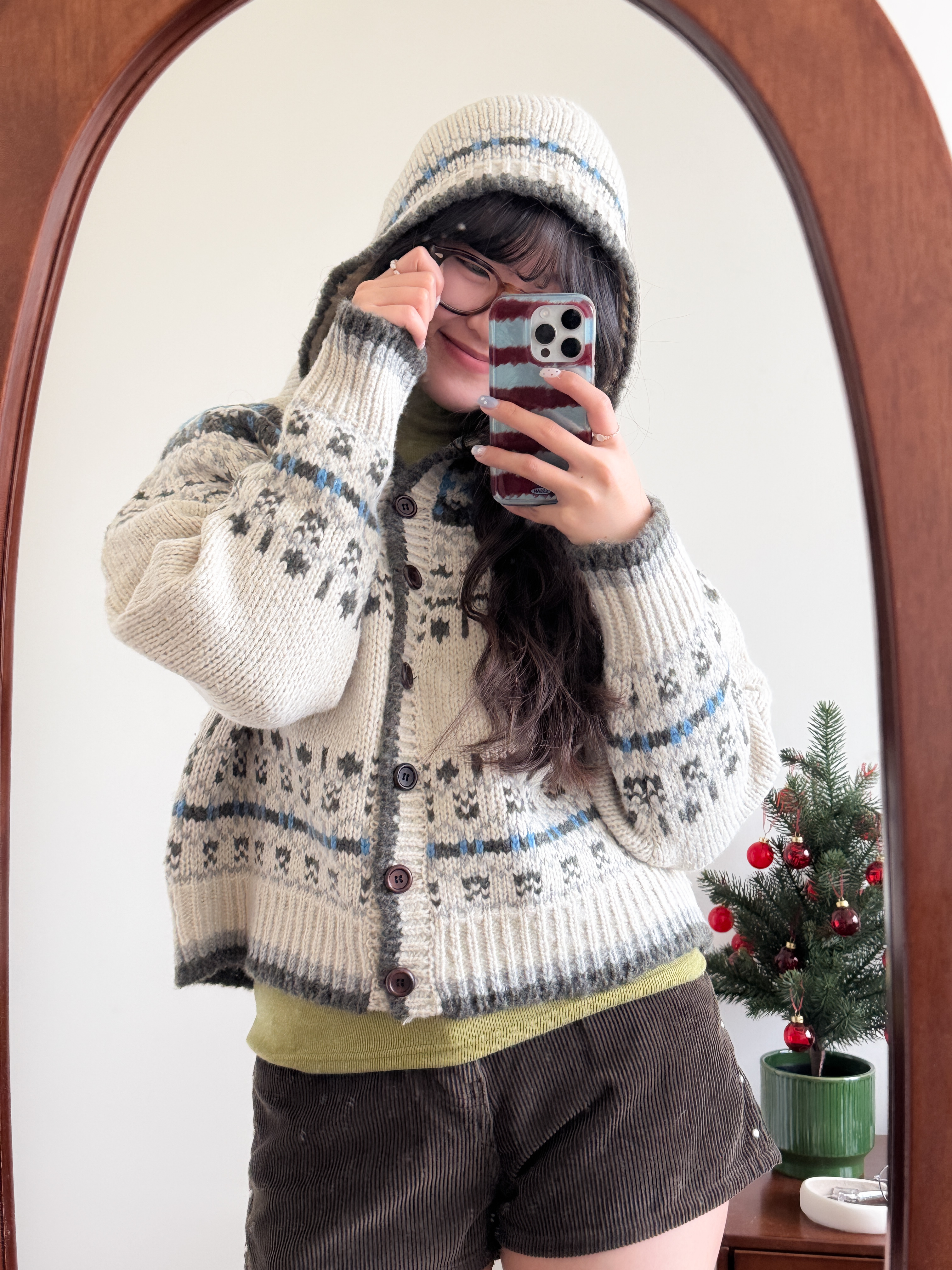 christmas sweater (有帽的)
