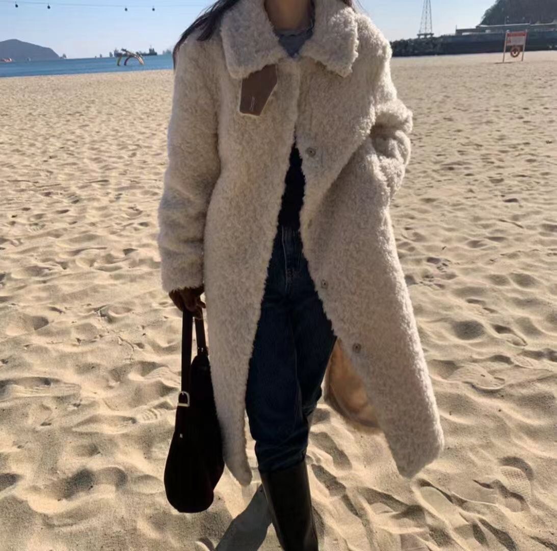 奶油色系泰迪QQ捲捲毛排釦翻領大衣外套