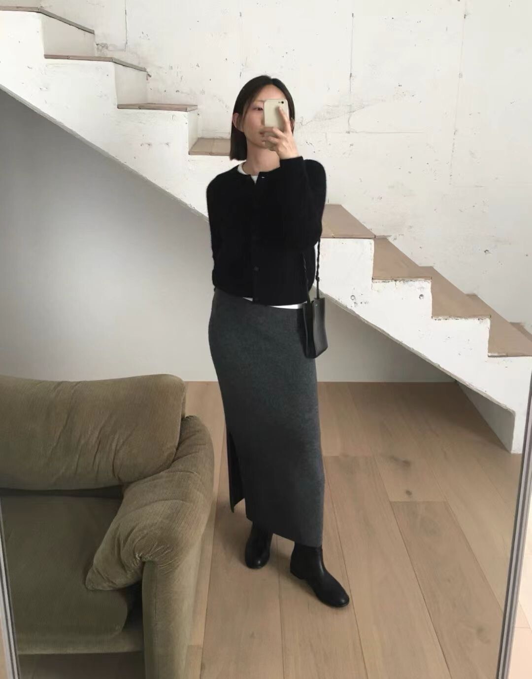 鬆緊腰彈力側開衩造型鉛筆裙針織裙-F / 2色