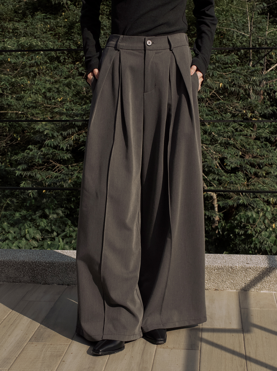 闊腿西裝打褶長褲